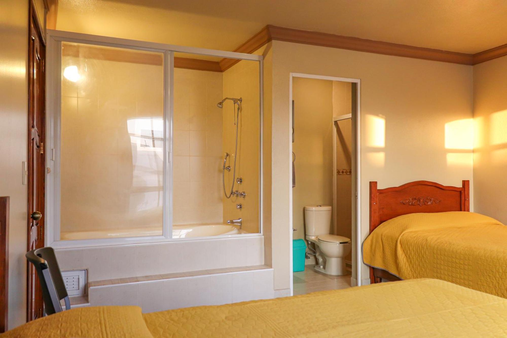 Hotel Coroneo Екстер'єр фото