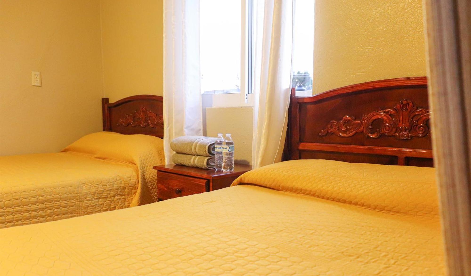 Hotel Coroneo Екстер'єр фото